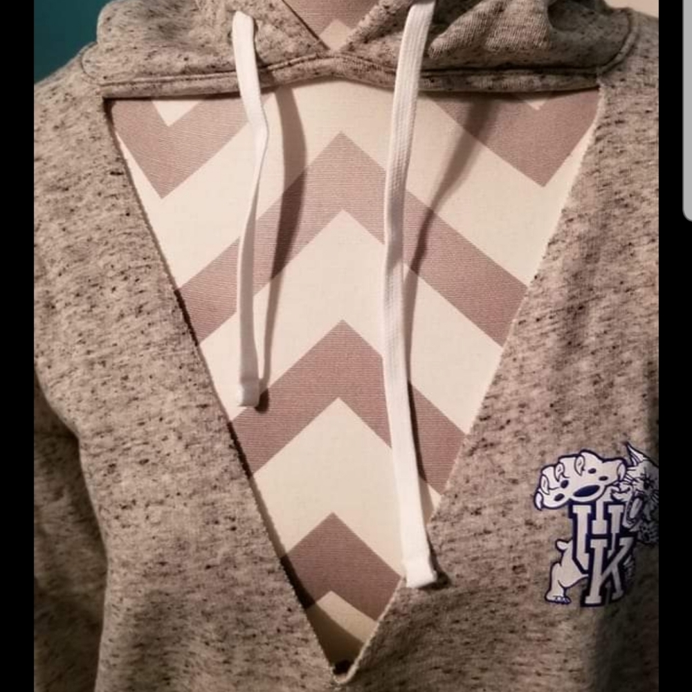 NEW, COLLEGIATE UK CHOKER NECK PULLOVER HOODIE - Picture 4 of 5
